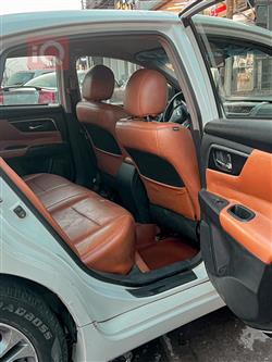 نيسان ألتيما